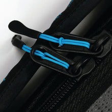 Load image into Gallery viewer, creatures of leisure boardbag detail zipper
